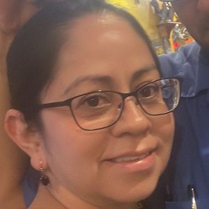 Meet your Posher, Aurelia